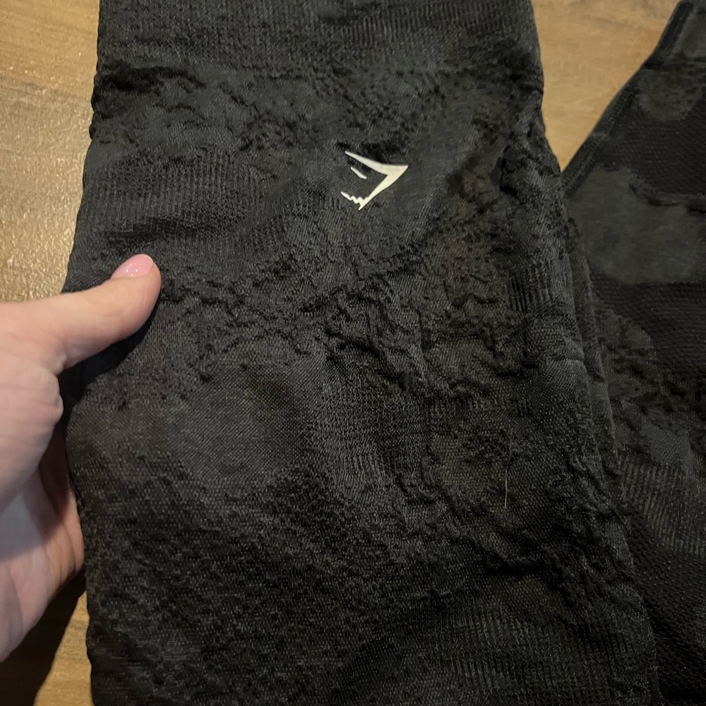 gym shark leggings